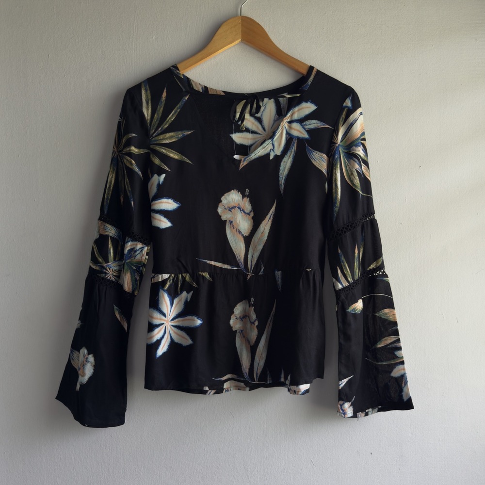Roxy Heat of Banjar Floral Peplum Top Women Size S Black Tropical Boho